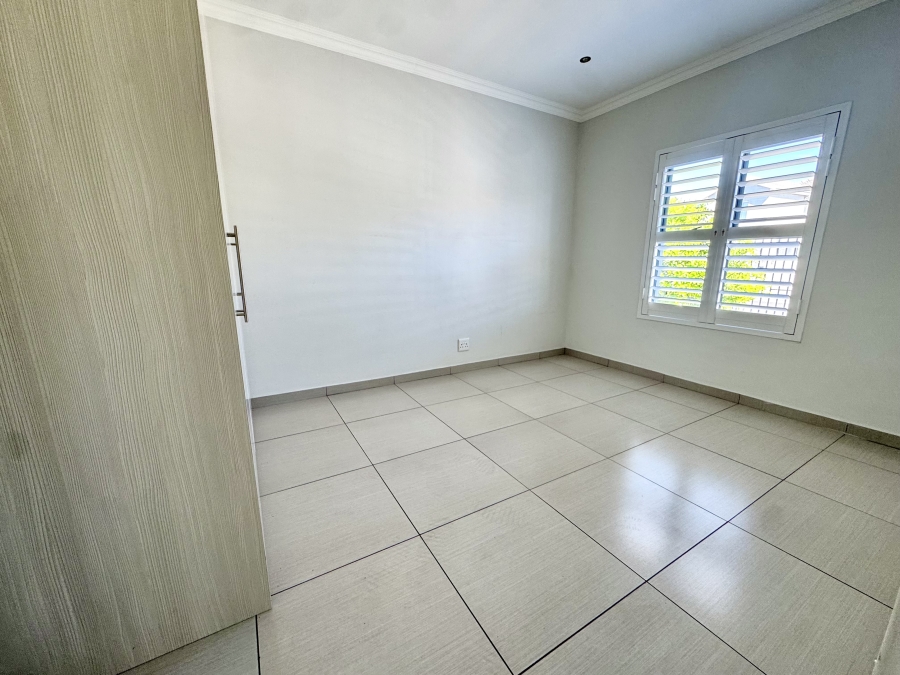 4 Bedroom Property for Sale in Parklands North Western Cape